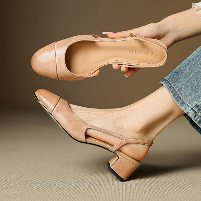 French-Style Retro Artistic One-Strap Sandals for Women with Closed Toe, Back Strap, Genuine Leather, Mid-Heel, Elegant, Versatile Open-Back Shoes French-Style Retro Artistic One-Strap Sandals for Women with Closed Toe, Back Strap, Genuine Leather, Mid-Heel, Elegant, Versatile Open-Back Shoes