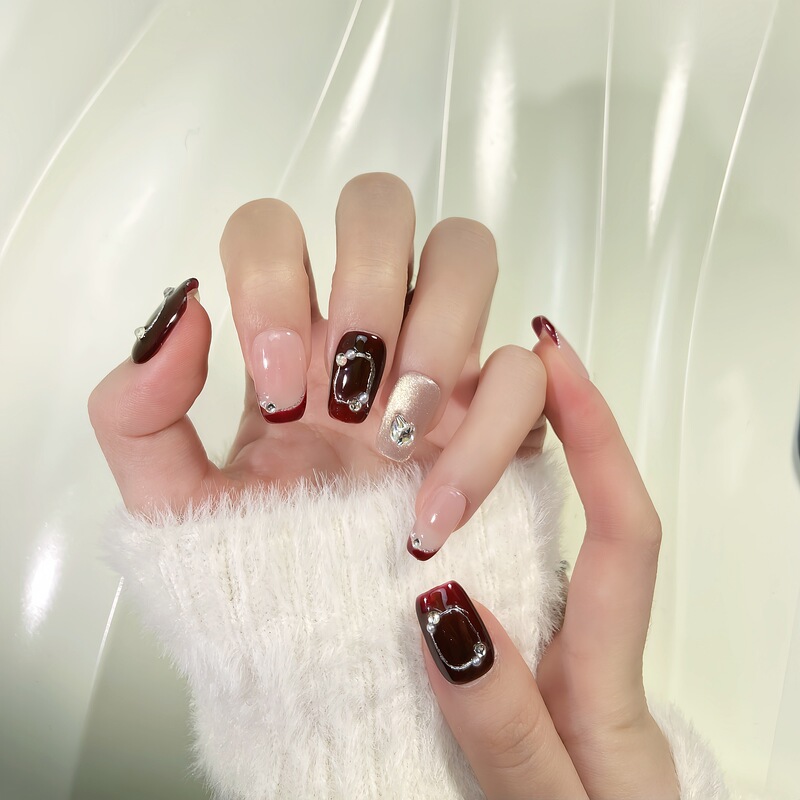 Burgundy French-Style Rhinestone Handmade Wearable Nails, Popular Autumn and Winter Nail Art, Bride-Style Nails, Wholesale High-End Handmade