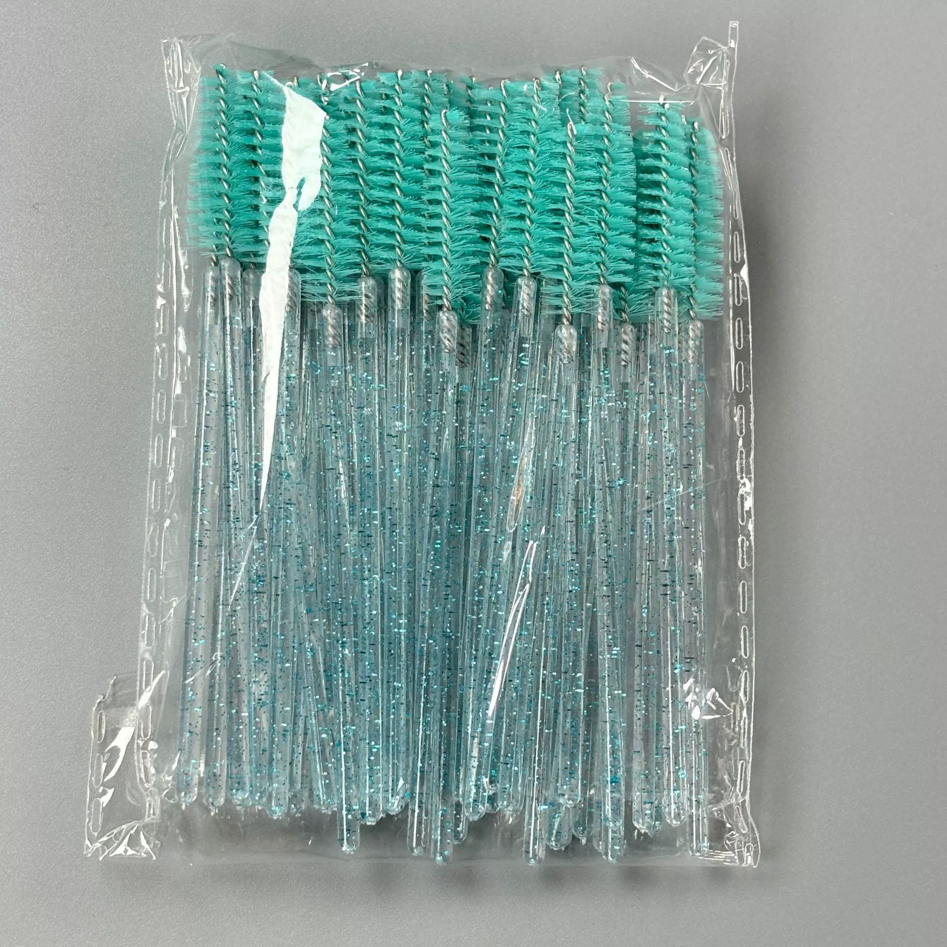 False eyelashes for extension for eyelashes, disposable brush, 50 pieces