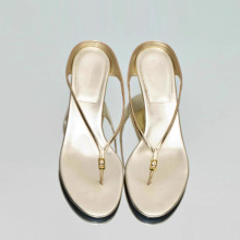 现货~外穿复古夹趾细带坡跟凉鞋25年夏季新款厚底真皮人字拖女