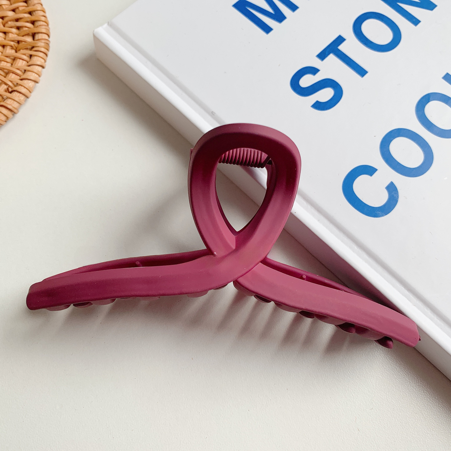 Frosted Large Hairpin Korean Disc Hair Clip Girl's Head Hair Clip Headwear Large Shark Hairpin Wholesale_voghion.com