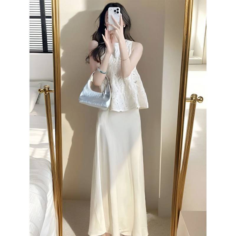 洋气减龄时尚套装搭配女夏季新款温柔风镂空上衣高腰半身裙两件套|undefined