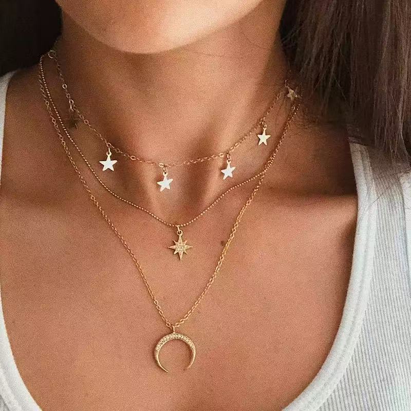 Colar longo multicamadas estilo europeu-americano com pingentes de lua e estrela, leve, luxuoso, versátil e de alta qualidade._voghion.com
