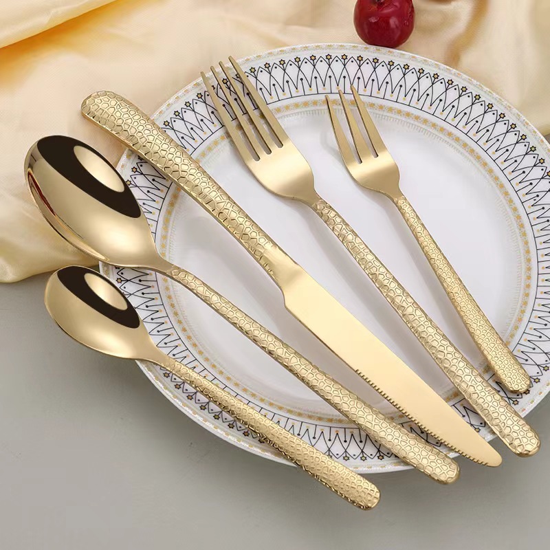 Nuevo estilo transfronterizo vajilla de acero inoxidable Cuchillo, tenedor y cuchara de comida occidental Cuchillo y tenedor de patrón de martillo de luz de luna Cuchillo y tenedor de restaurante occidental de hotel Cuchillo y cuchara de postre