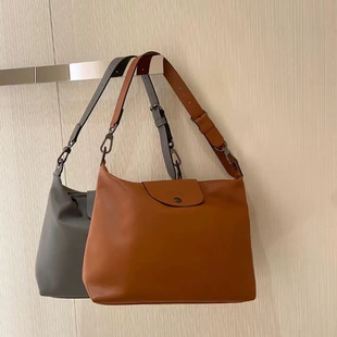 Capacious shoulder bag, handheld one-shoulder bag, genuine leather
