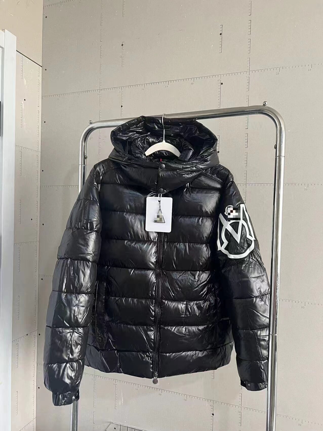Autumn and Winter New Mengjia Co-Branded down Jacket with Large m Letter for Men and Women, Warm Hooded High-End Bread Jacket