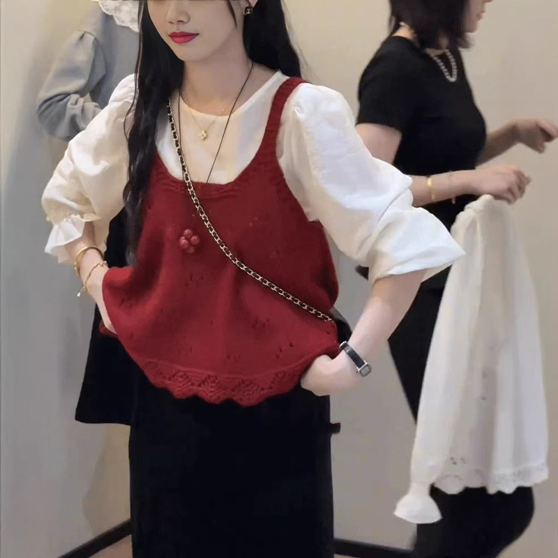 New Sweet and Youthful U-Neck Sweater Vest for Women, Loose Fit, Slimming, Layered Knit Camisole for Spring New Sweet and Youthful U-Neck Sweater Vest for Women, Loose Fit, Slimming, Layered Knit Camisole for Spring