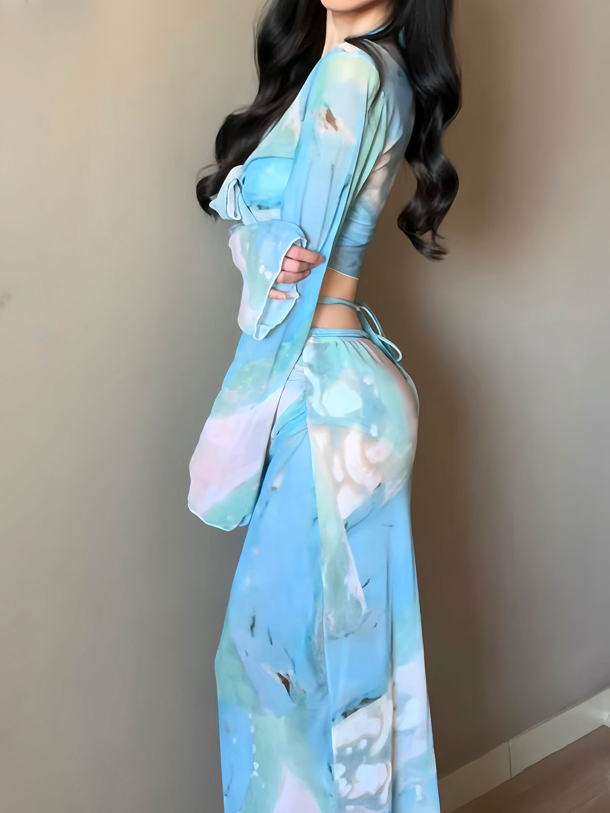 Traje de baño para mujer 2025 nueva falda larga dividida traje de cuatro piezas hermoso y sexy traje de baño bikini de vacaciones estilo chica caliente