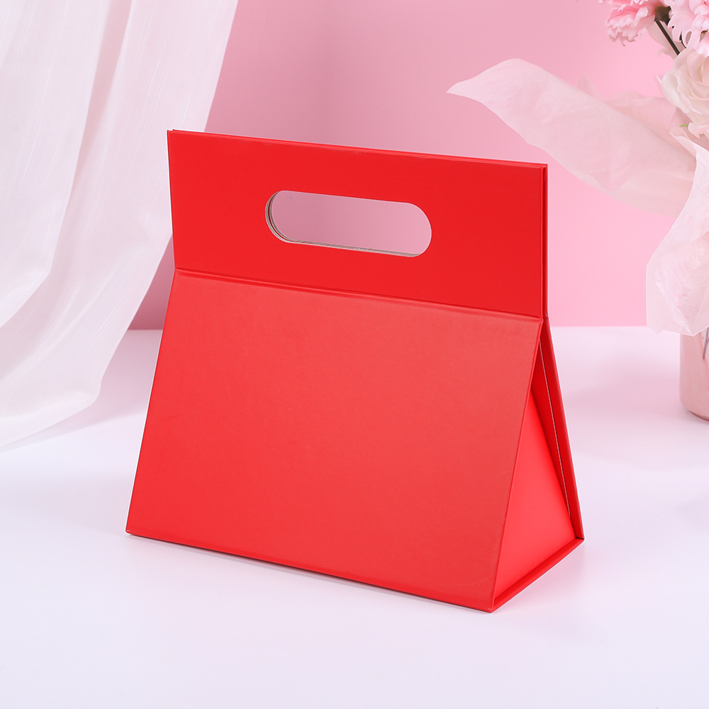 Caja magnética portátil triangular transfronteriza Caja de regalo blanca formada en una caja de regalo plegable creativa portátil