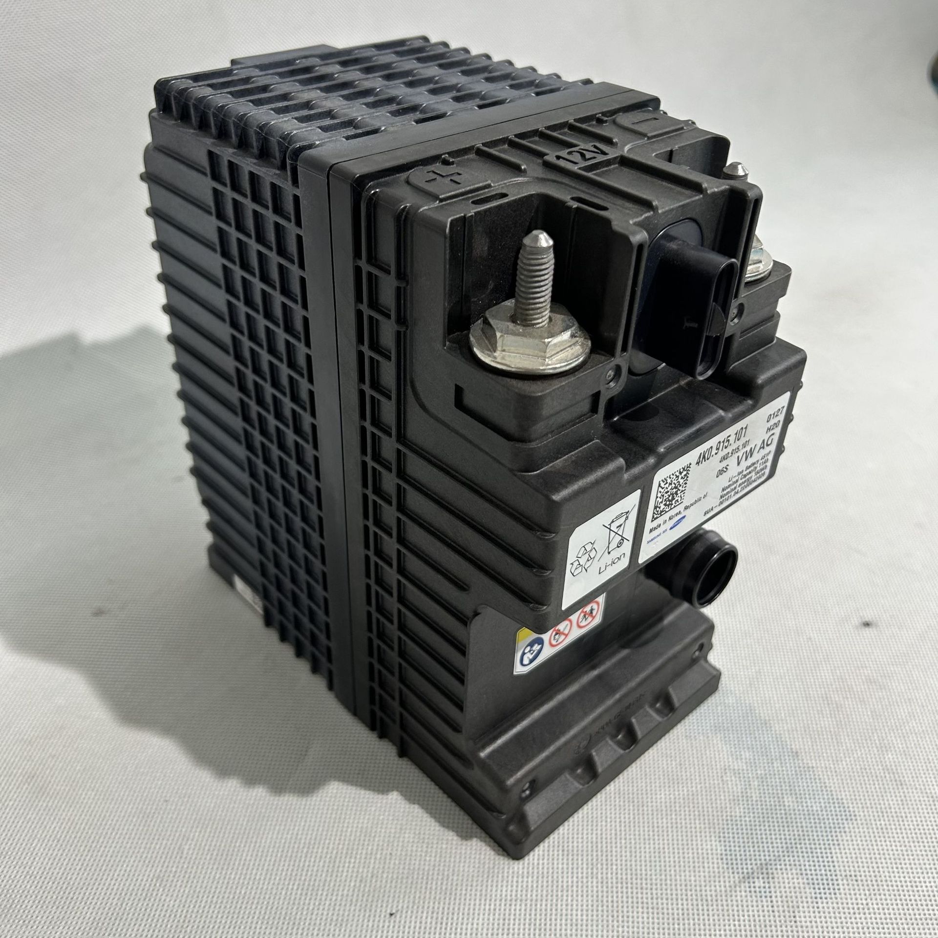Suitable for Audi A6Lc8A7L Lithium Battery, Start-Stop Auxiliary Battery, Small Battery, Emergency Battery