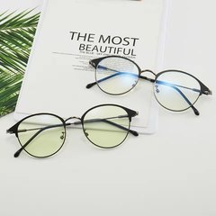 Anti-blue light, anti-radiation, anti-fatigue, myopia glasses for computers, phones, eye protection, student non-prescription glasses, finished with prescription lenses