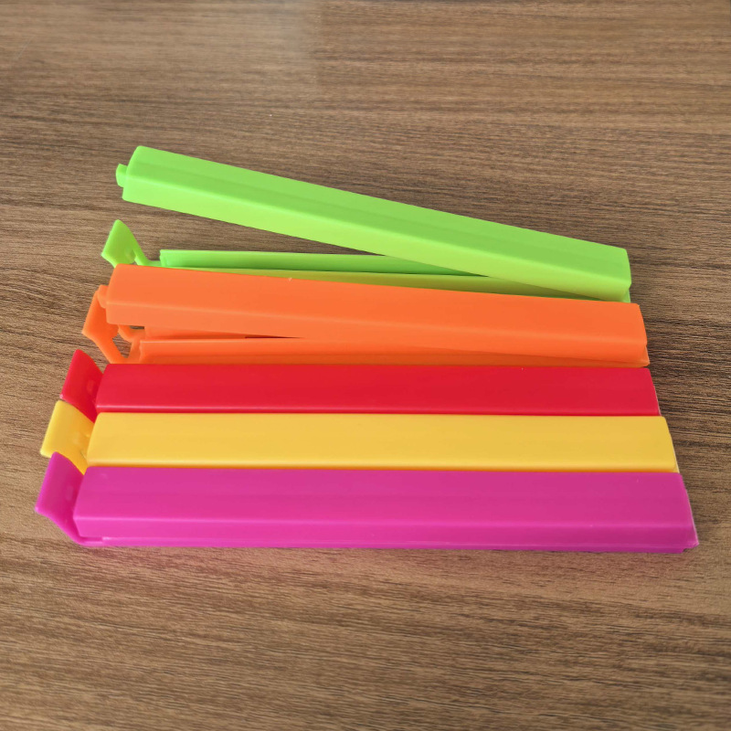 Fábrica Z venta directa de clips de sellado de té leche en polvo bocadillos de sellado de clips de cocina fresca artefacto de la humedad clips puede fijar logotipo