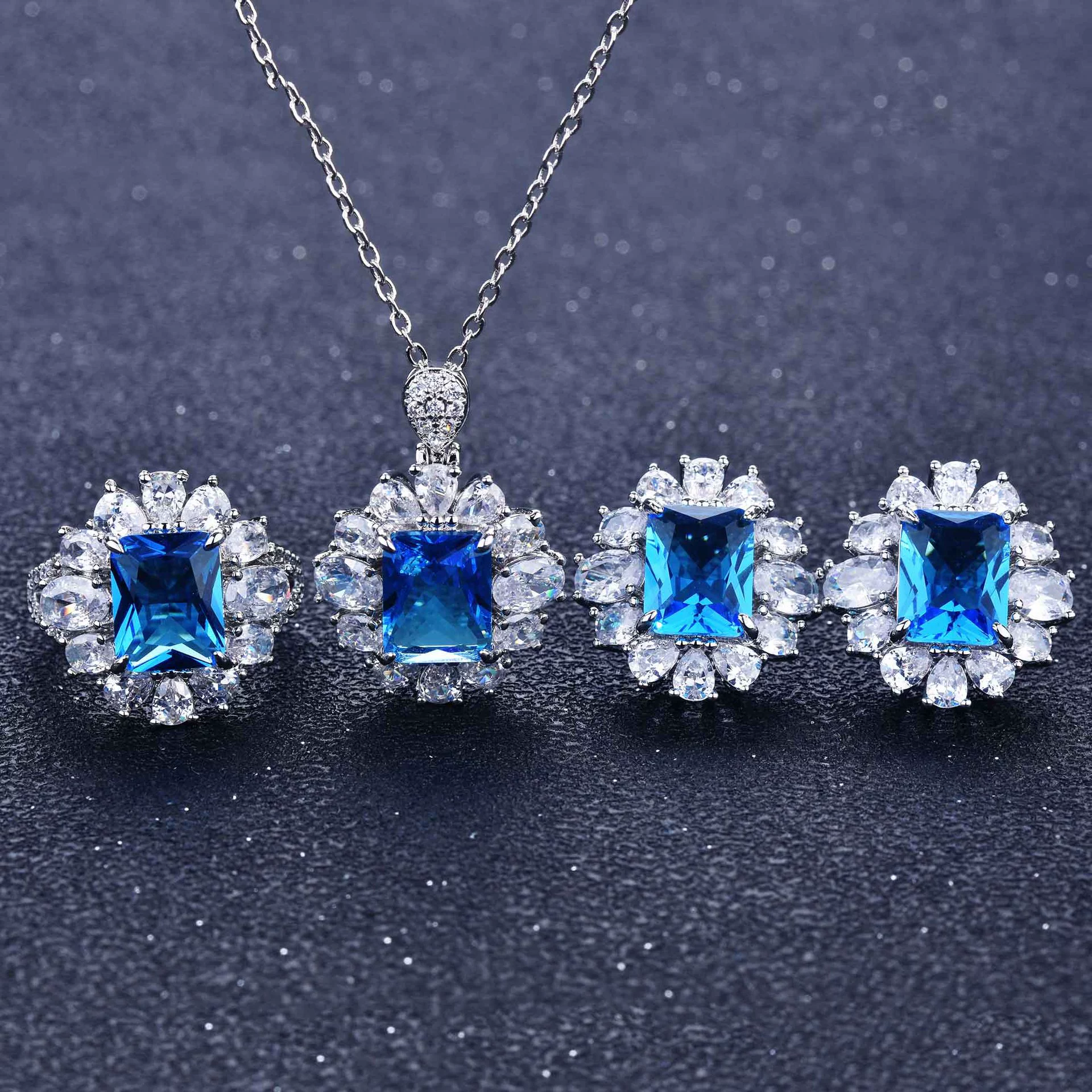 Net Red Live Caibao Set Astche Huang Diamond Topa Blue Agel Powder Diamond Ring Earrings Earrings Pendant Female