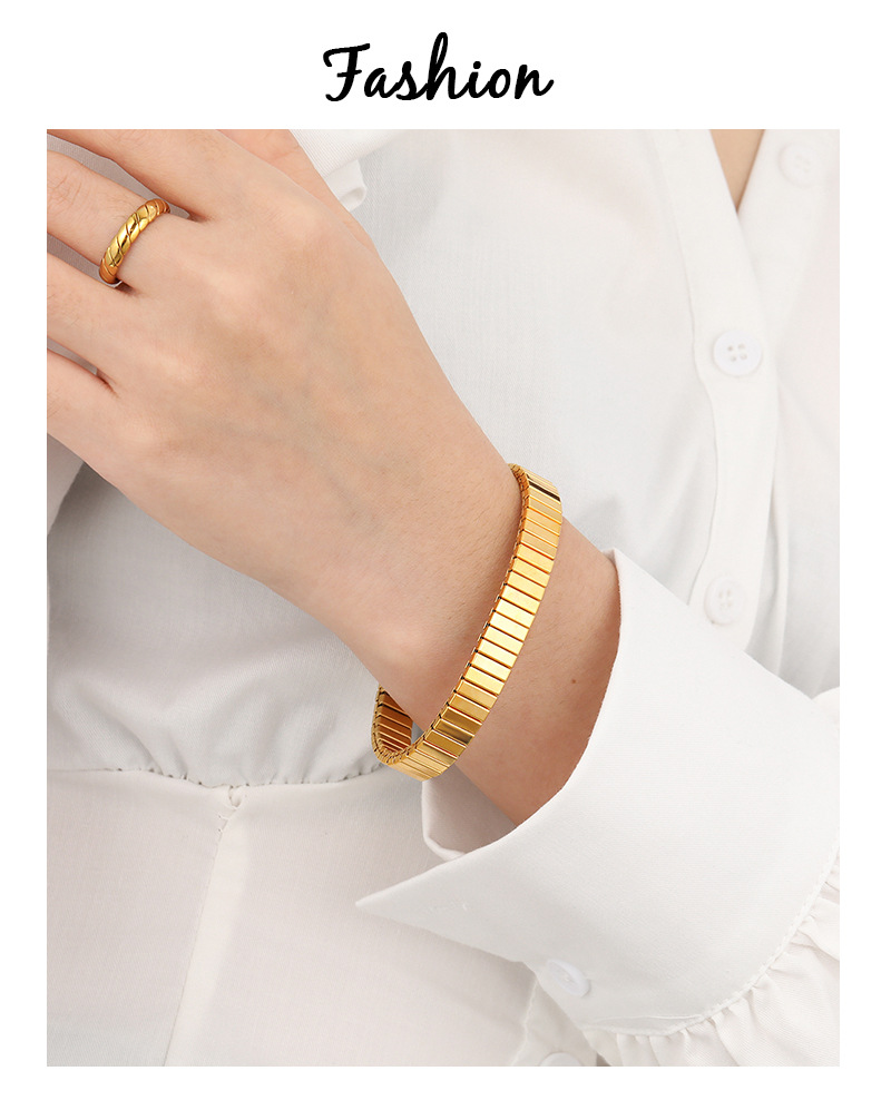 Retro Estilo Clásico Color Sólido Acero Titanio Pulsera Al Mayoreo display picture 3