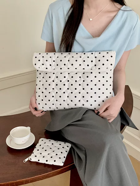 Cross-Border Korean Heart-Shaped Polka Dot Inner Bag Ins Style Simple 13inch Notebook Storage Bag 14inch Protective Cover