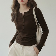 【現品】1313骨感! 美ラード風長袖茶色のシャツtシャツの女性は痩せた中に薄いベルベットの上着を着ている