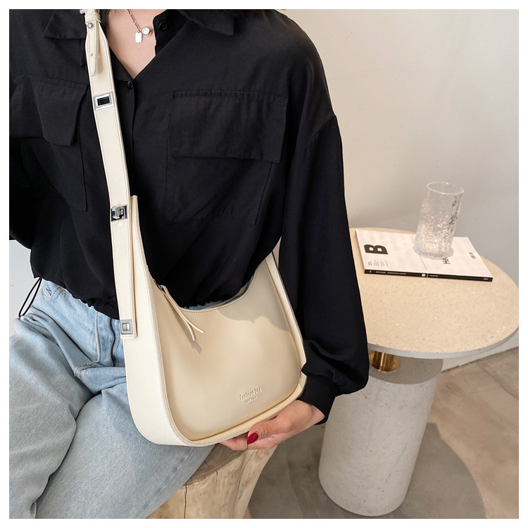 Simple Casual Large-capacity Bucket Bag display picture 12