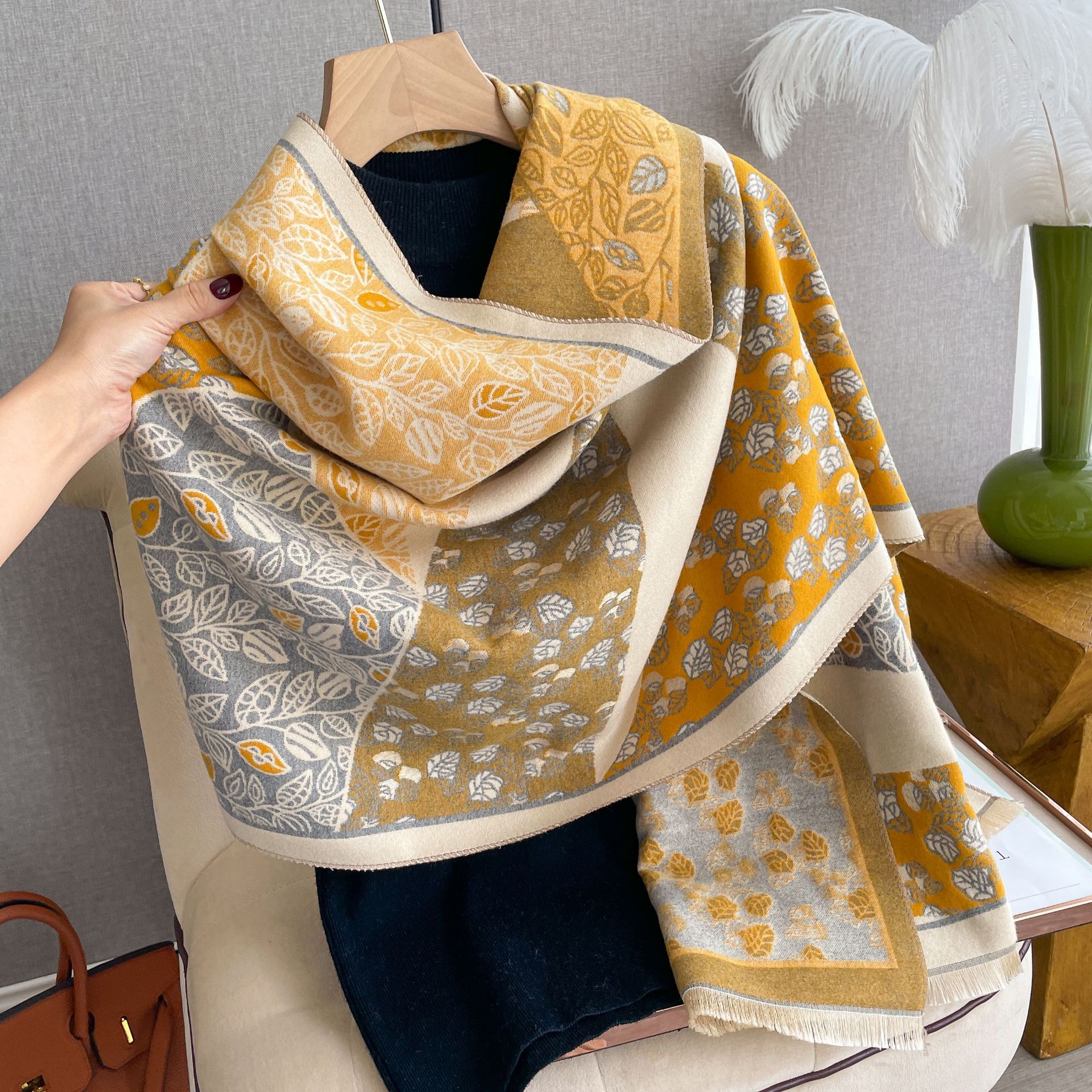 Bufanda de Cachemira de otoño e invierno bufanda cálida engrosada de doble cara para mujer suave pequeño chal de moda exterior decorativo floral