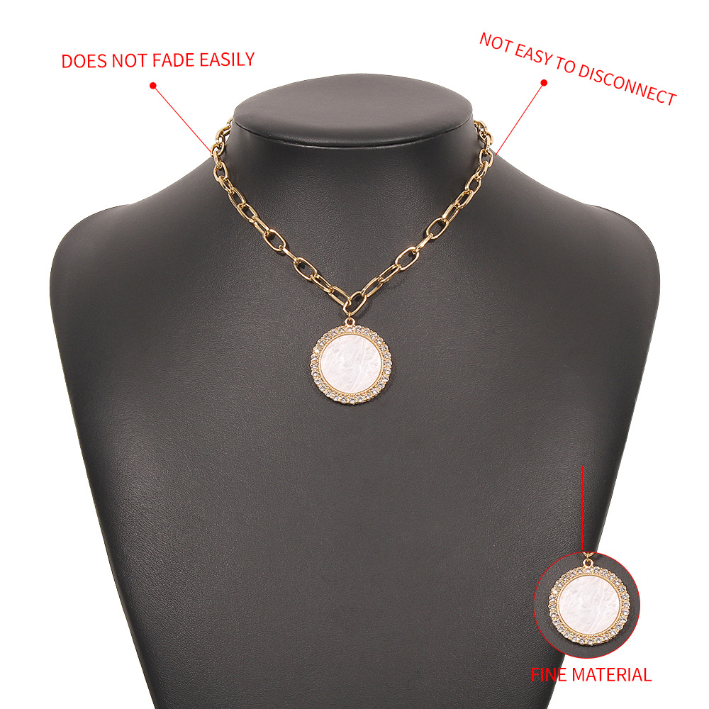 Simple Round Diamond Large Pendant Alloy Necklace display picture 6