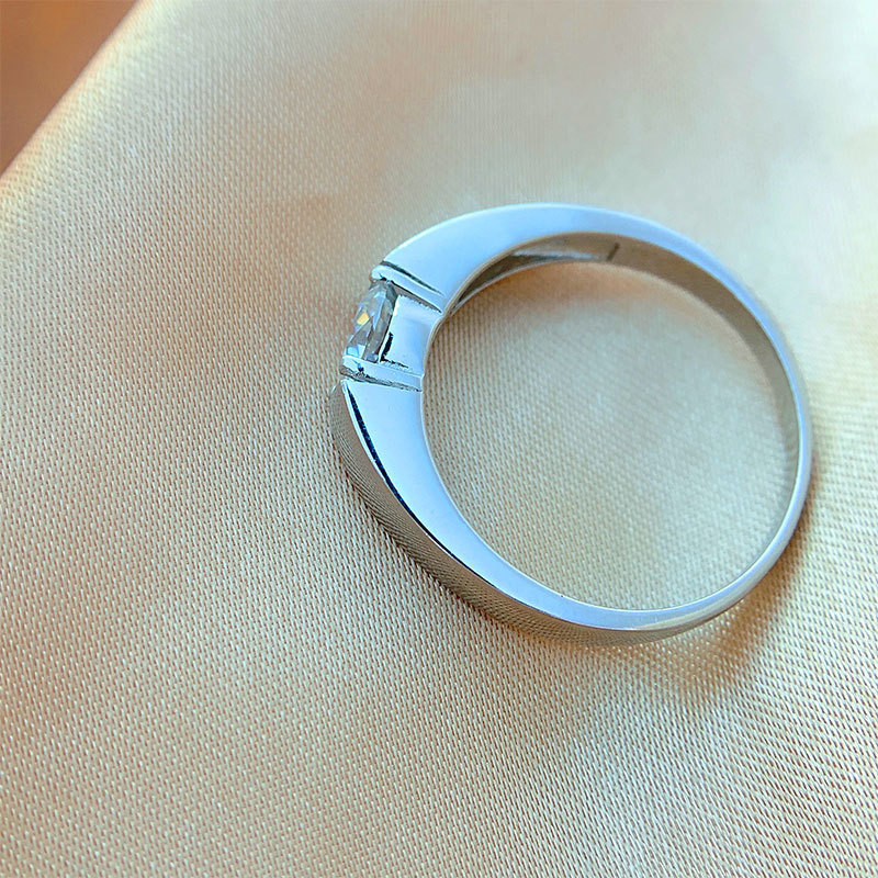 クロスボーダー s925 スターリングシルバー モアッサナイト 1 カラット クラシック メンズ リング 結婚指輪 ファッション ハイエンド 多用途 絶妙なリング|undefined