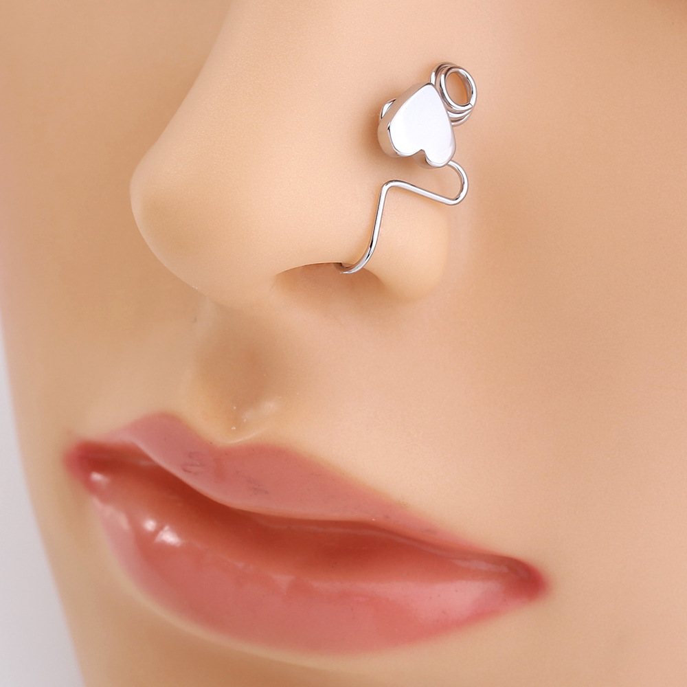 European and American nonporous puncture stainless steel nose ring heartshaped nose clip nose nailpicture2