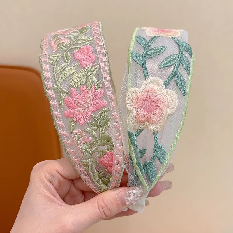 Nuevo estilo chino bordado flores para niños bandas de cabello niñas sensación de alto nivel de estilo nacional tela de flores de bordes anchos sin estrangular la cabeza