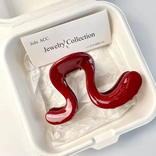 New Year's Red (about 8cm)
