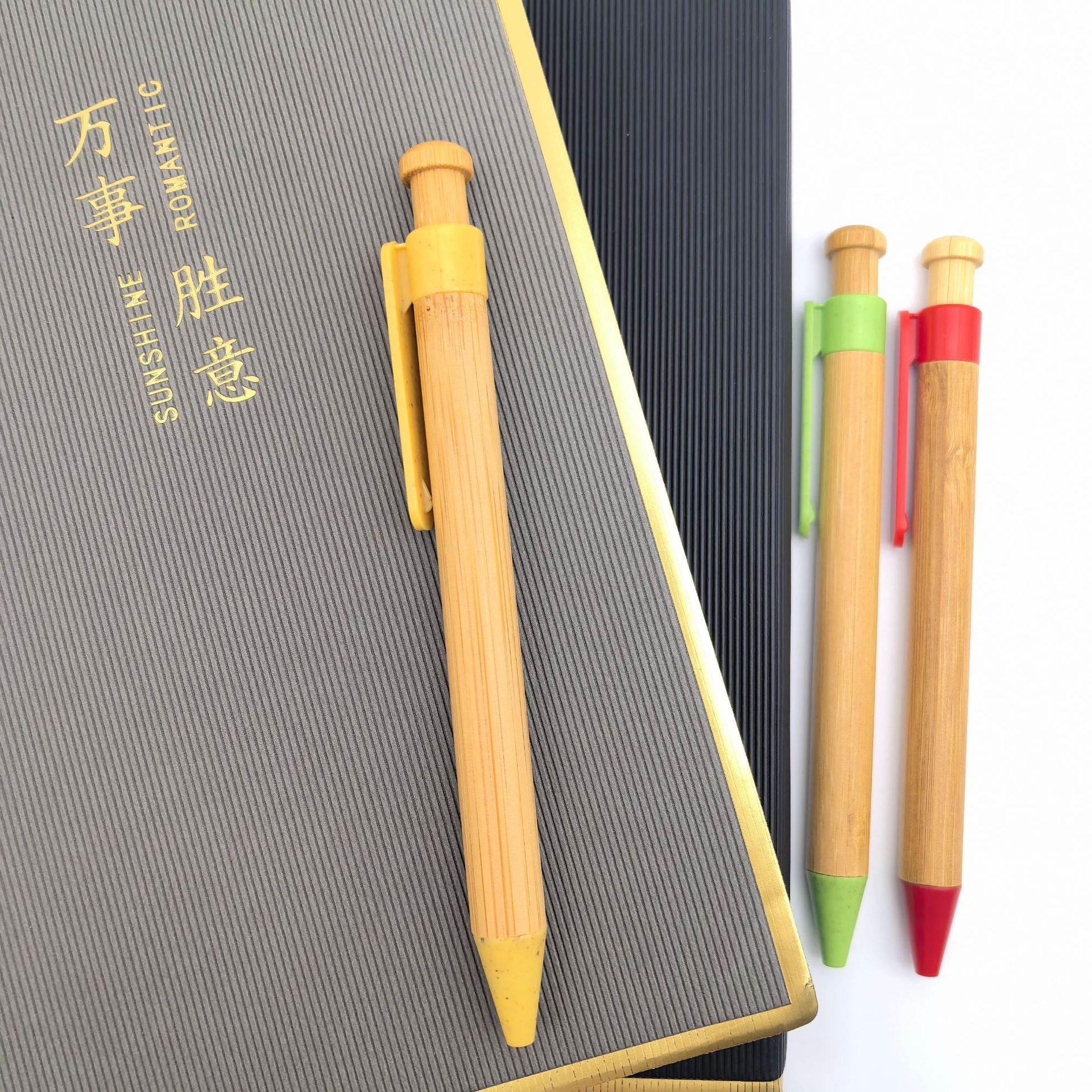 Lápiz de bola de bambú transfronterizo al por mayor cabeza de hongo pequeño respetuoso con el medio ambiente material de paja lápiz de madera de bambú logotipo láser lápiz de bambú