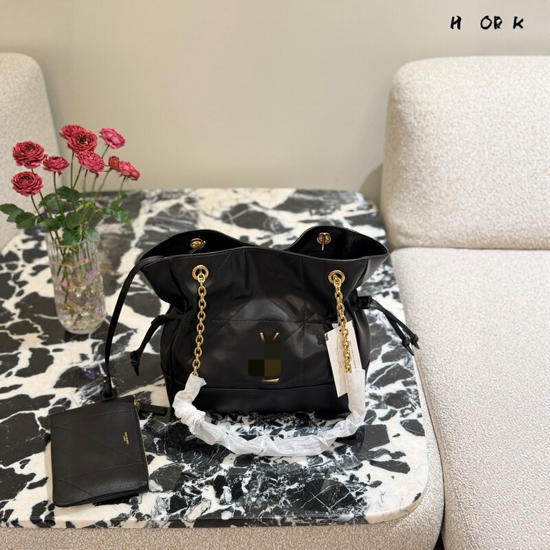 New Drawstring Lucky Bag Bag, Large-Capacity Commuter Tote Bag, Genuine Leather Garbage Bag, High-End Chain Shoulder Handbag