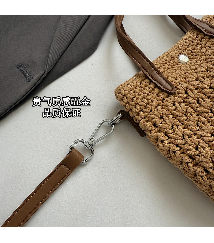 Hand-woven straw bag for women's summer 2025 new style super popular crossbody bag Korean version beach vacation mobile phone bag Application Scenario