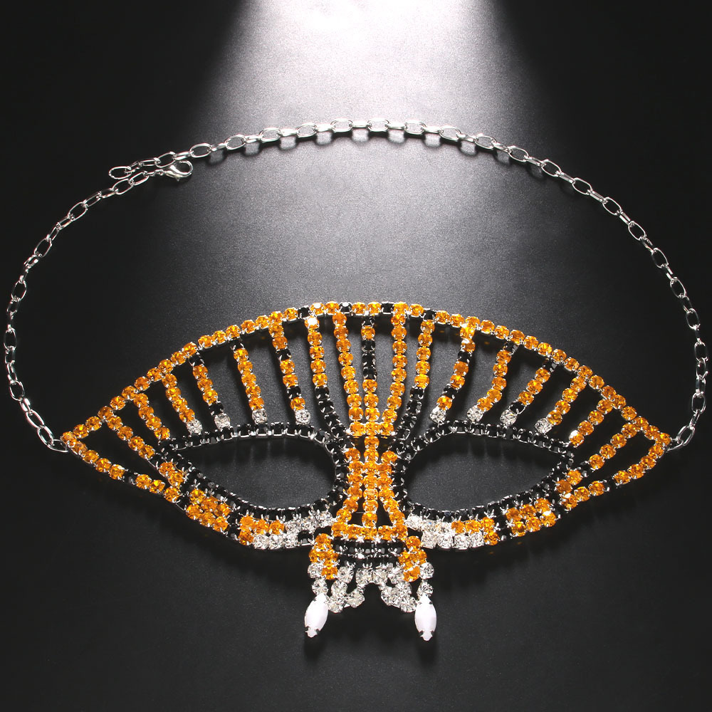 AliExpress Venta caliente rhinestone máscara personalidad europea y americana exagerada color diamante cara decoración Halloween accesorios versátiles máscara