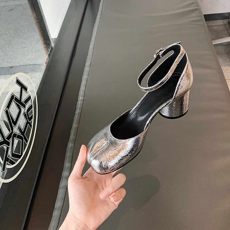 Soft Leather Version~Mary Jane High-Heeled Shoes for Women, New Style, Chunky Heel, Silver Single Shoes, Round Toe, Shallow Mouth, Split-Toe Pig's Hoof Shoes