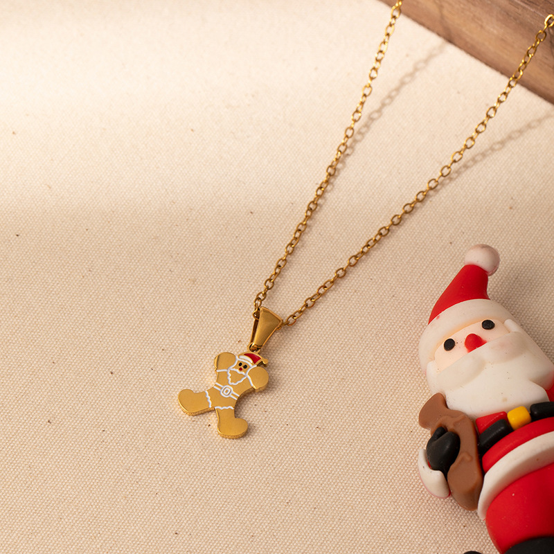 7g Weight 0.03µm Gold Plating Thickness Electroplated Gold Plating Process Golden Plated Plating Material 201 Stainless Steel Pendant Material Pendant Necklace Classification 201 Stainless Steel Chain Material cable chain Chain Type 1 Piece Quantity Holiday, Daily Occasion 201 Stainless Steel Material Santa Claus, Number Pattern Women's Gender Cute Style Plating Craft Fashionable Stainless Steel Christmas Necklace For Women 26 Small Letter Pendants Versatile Minimalist Choker Trendy Accessory 28