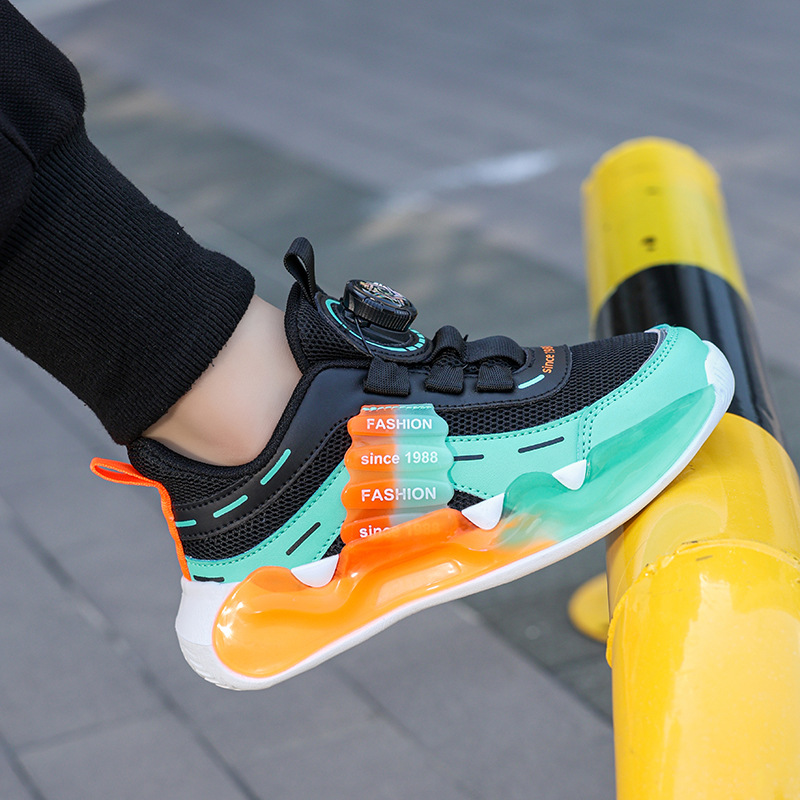 Zapatos para niños 2025 primavera y verano nuevo estilo malla transpirable para estudiantes casuales zapatos para correr para niños zapatos deportivos para niños