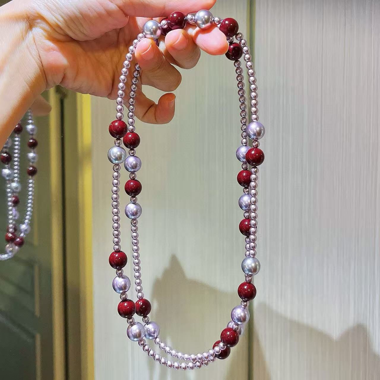 秋冬高品质紫色安可拉红色混彩施家珍珠毛衣链项链女