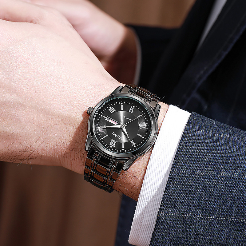 Reloj de la marca McyKcy para hombre, luminoso, impermeable, doble calendario, reloj de moda, reloj de cuarzo, plata al por mayor transfronteriza