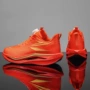 新款透气马拉松专业跑鞋