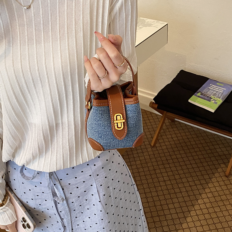 2026 nuevo paquete de hombro para niños con estampado de leopardo extranjero bolsos de mochila para hombres y mujeres, bolsos populares de moda coreana