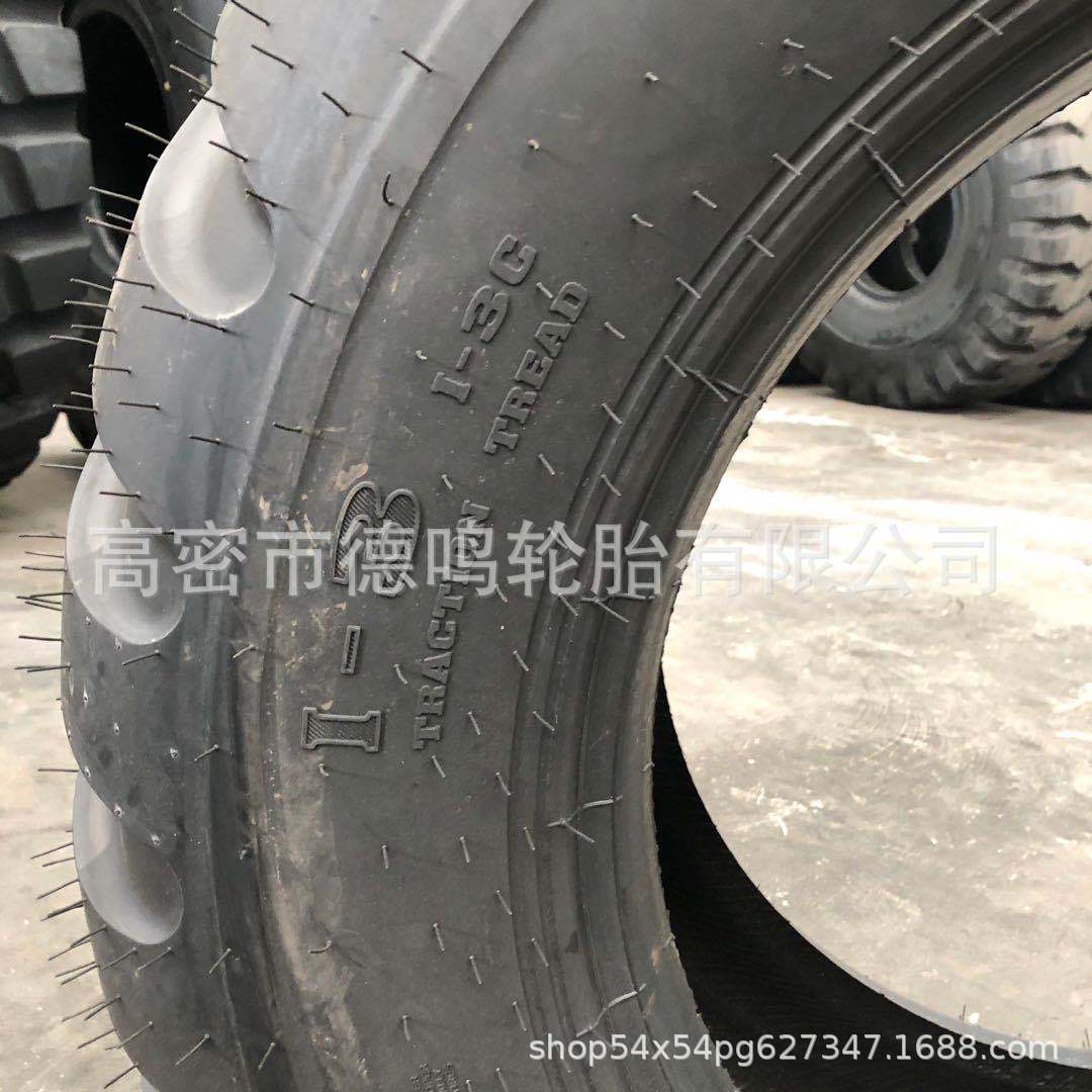 El neumático del remolque de suministro 400/55-22.5 se puede equipar con el neumático agrícola del cortacésped del anillo de acero