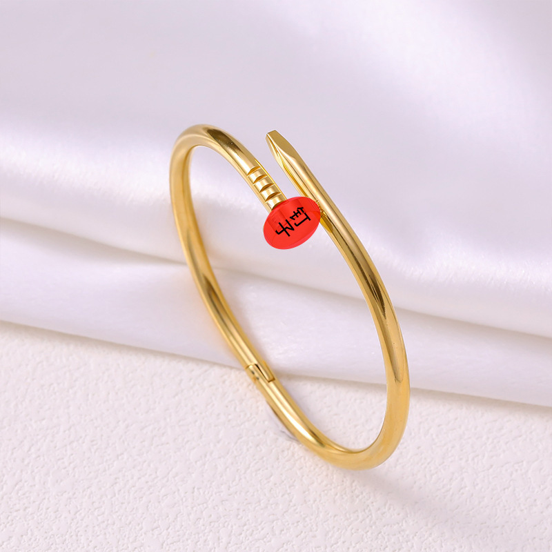 Cross-Border Hot-Selling Fashion Titanium Steel Bracelet, Gold Color That Won'T Fade, Classic Jade Style, Smooth Nail-Shaped Clasp, Stainless Steel Cross-Border Hot-Selling Fashion Titanium Steel Bracelet, Gold Color That Won'T Fade, Classic Jade Style, Smooth Nail-Shaped Clasp, Stainless Steel