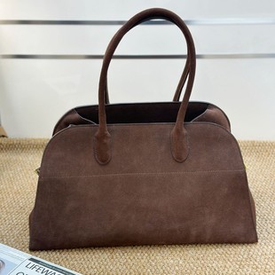 the*row��Ƥ����Ҹ�°�Ů��Margaux�����L�ֱ��M��ĥɰţƤ���İ�