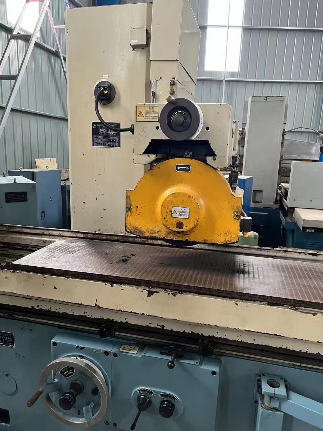 处理二手杭州M7150x16-HZ卧轴矩台平面磨床磨削高度600