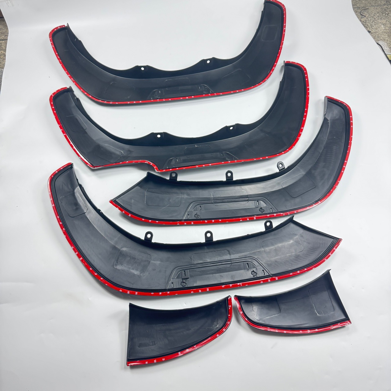 Suitable for Hilux Revo 2016-2024 Hilux Front Wheel Eyebrow Front Wheel Cover Front Wheel Eyebrow Decorative Strip