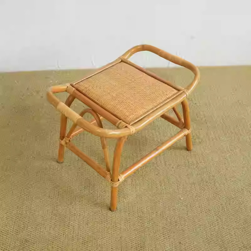 Tejido natural de Ratán para poner taburetes de pies, taburetes de cambio de zapatos para el hogar, sillas de Ratán sin respaldo y sin reposabrazos en taburetes bajos en el sofá en la puerta de la casa image 3
