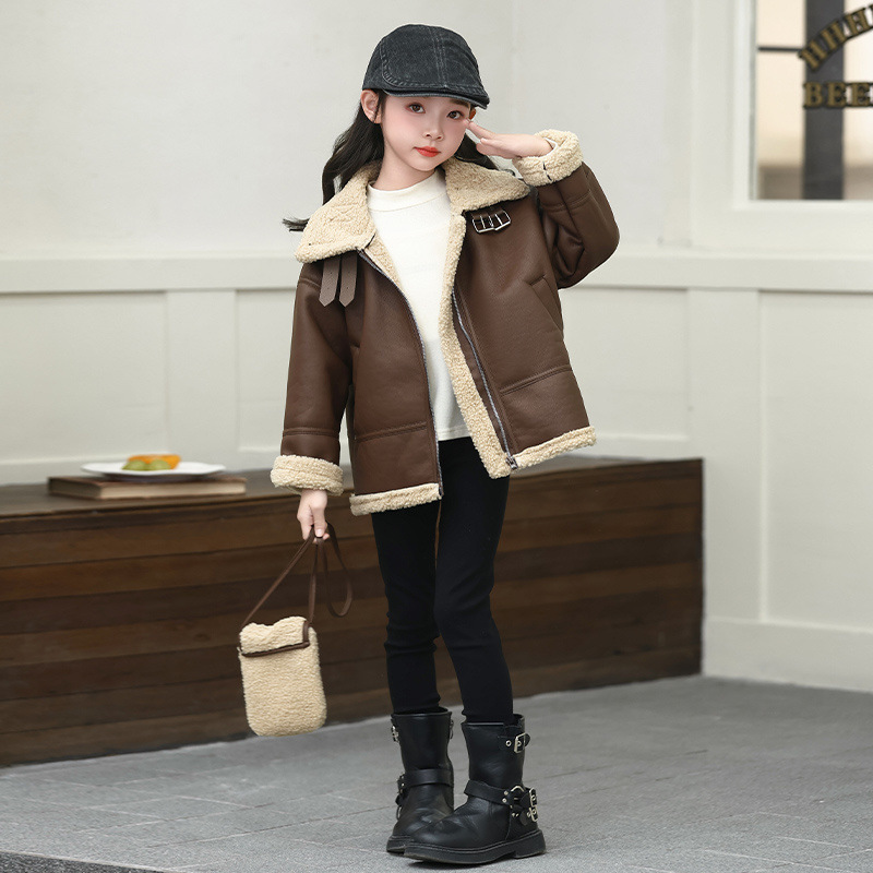 커피 색상 모아서 팔로우하고 가방을 받으세요