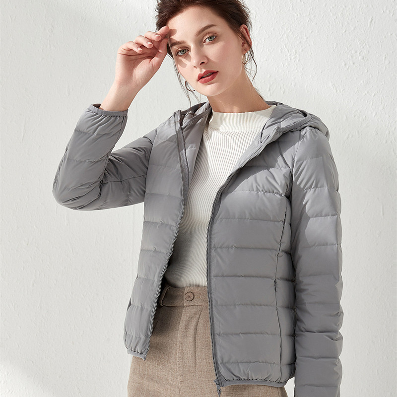 New Light Down Jacket Women's Short Hooded Vertical Collar Thin Seamless One-piece Knitted Women's plus size Light Jacket