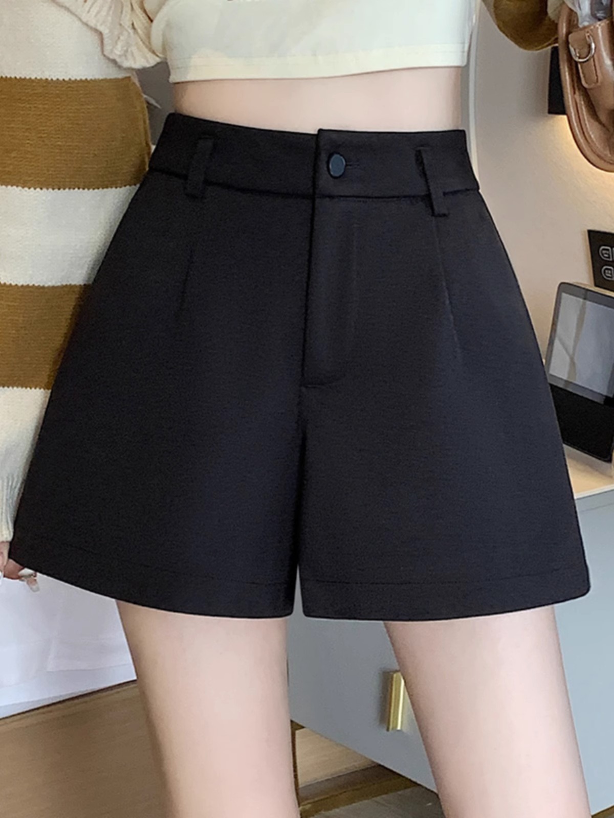 黑色毛呢西装短裤女秋冬外穿打底靴裤时尚高腰宽松休闲a字阔腿裤