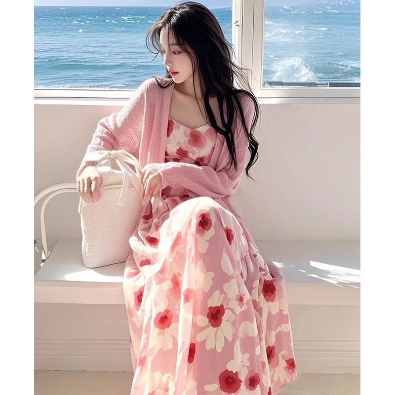 春季一整套穿搭女小众别致独特绝美超好看甜美开衫吊带裙两件套装|undefined