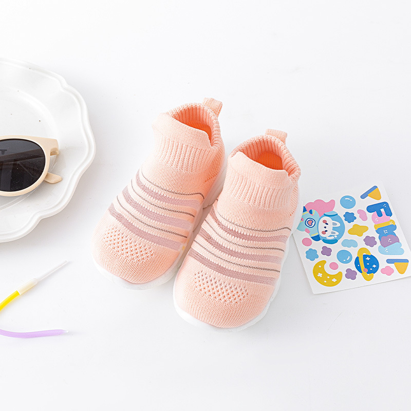 Zapatos de bebé y niño pequeños, nuevos modelos 2022, de malla para primavera y verano, de color sólido, con suela suave, transpirables, para caminar.