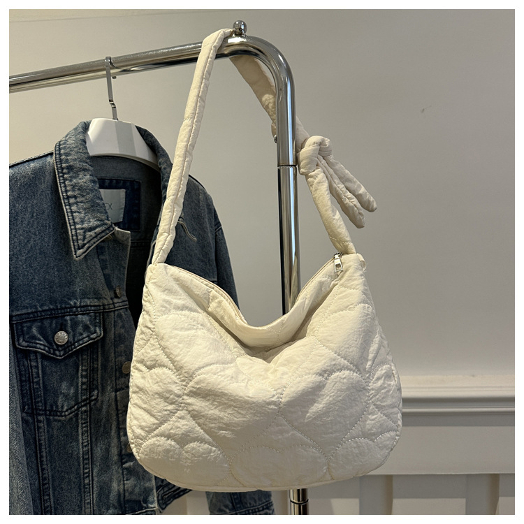 Bolsa de algodón bordada de diamante 2024 otoño y invierno nuevo bolso de bolsas de bolso de hombro casuales bolso de gran capacidad coreano